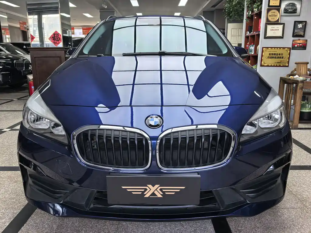 BMW 2 Series Active Tourer — фото 2