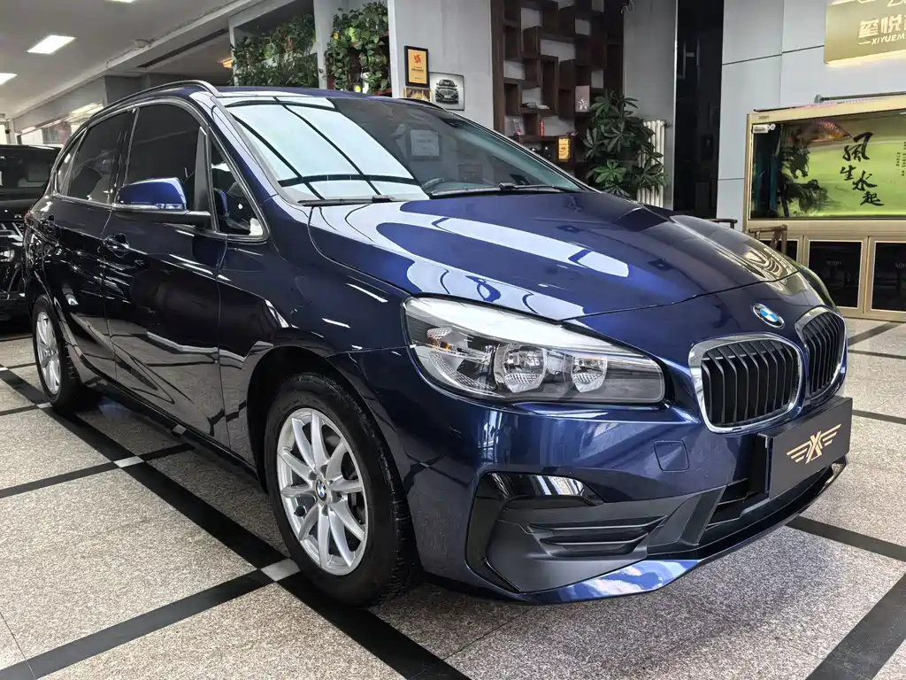 BMW 2 Series Active Tourer — фото 3