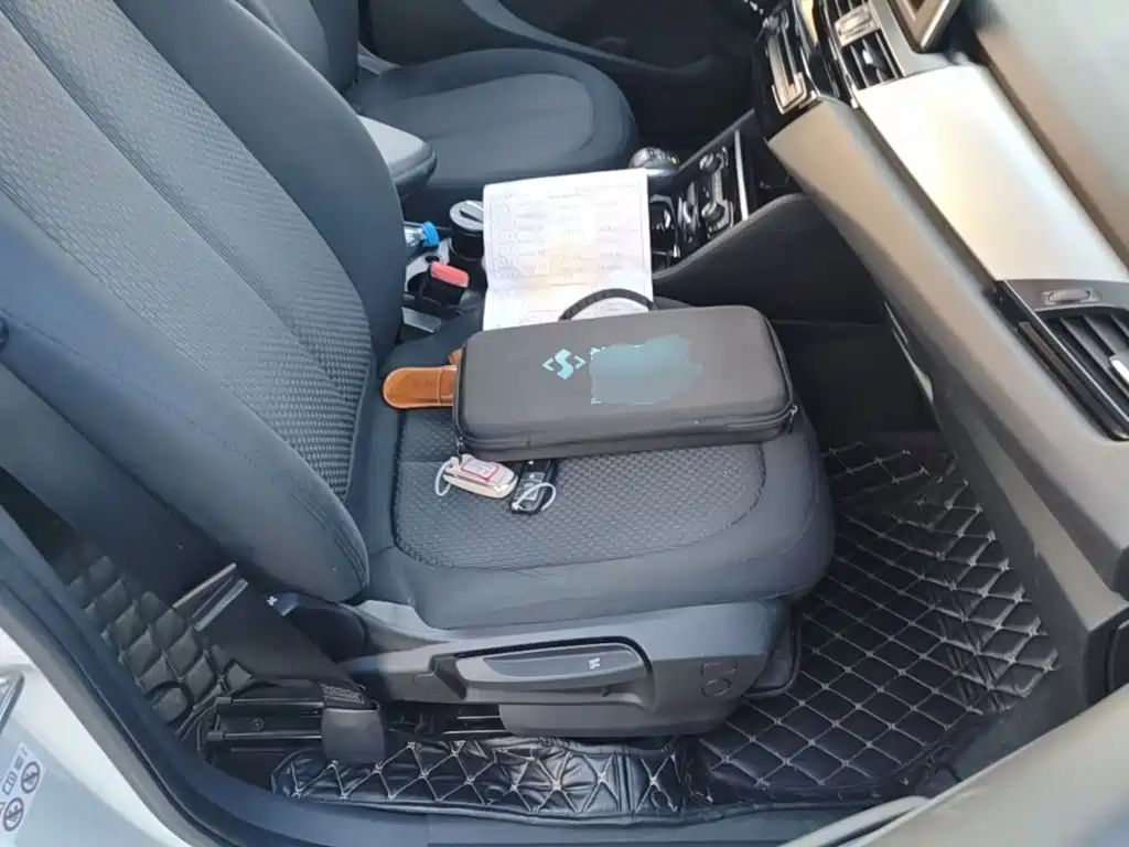 BMW 2 Series Active Tourer — фото 4