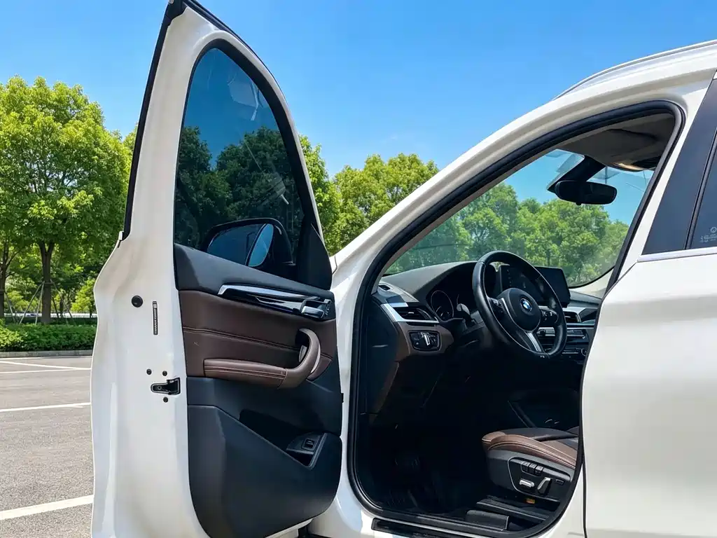 BMW X1 — фото 11