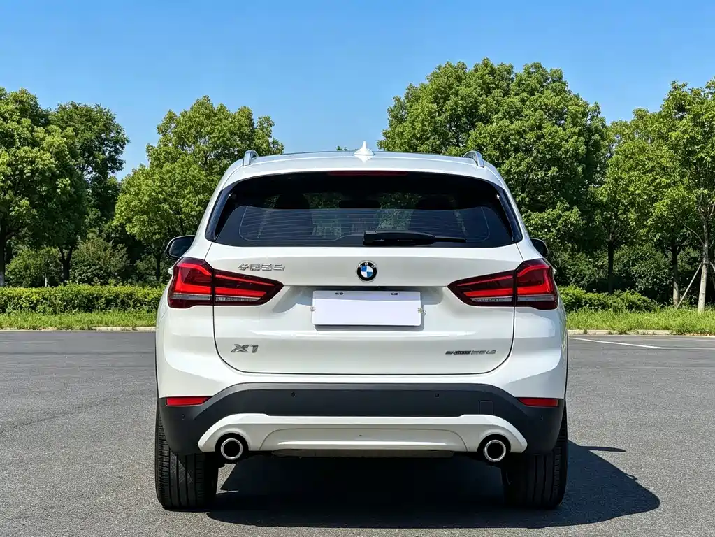 BMW X1 — фото 14