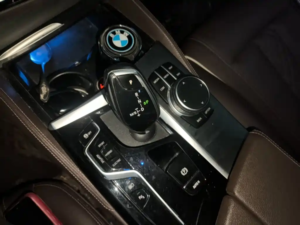 BMW 5 Series New Energy — фото 14