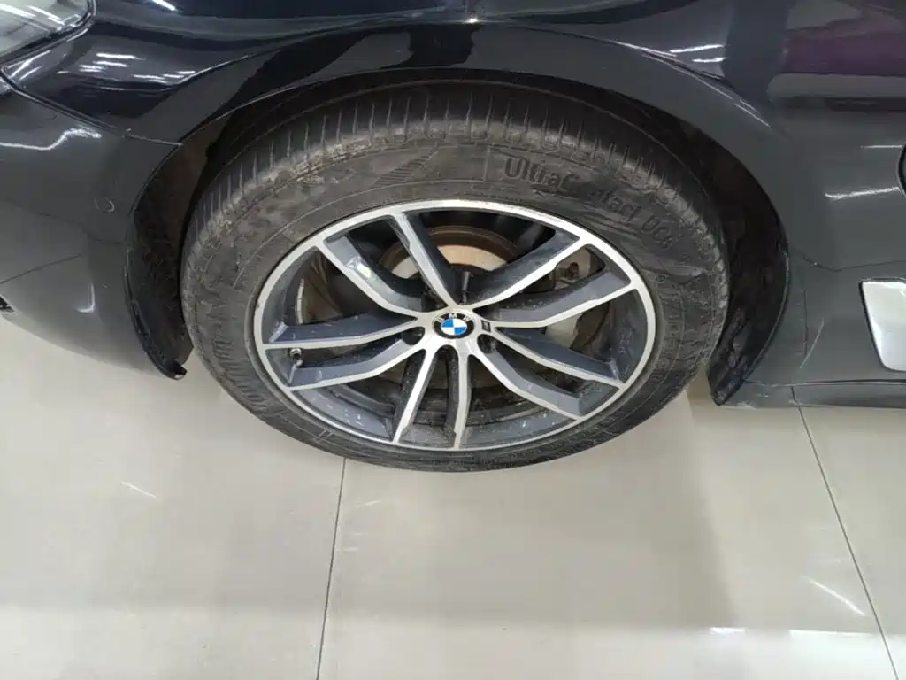 BMW 5 Series New Energy — фото 23