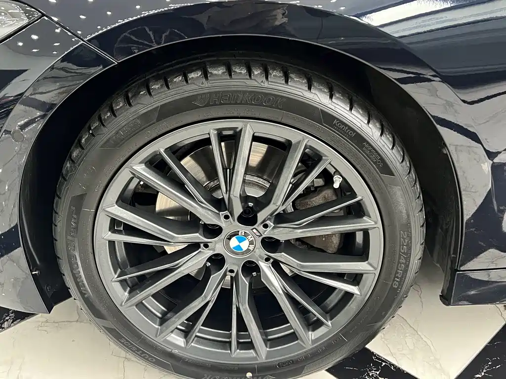 BMW 3 Series — фото 16