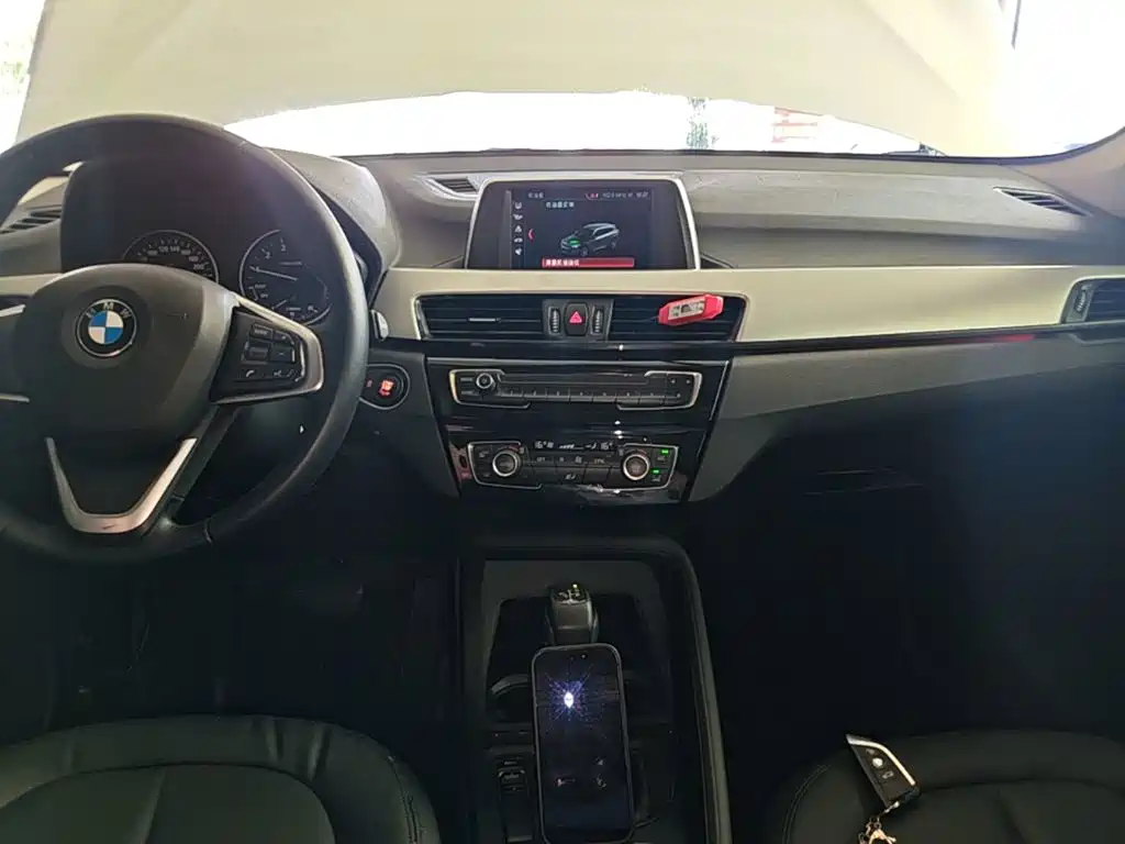 BMW X1 — фото 13