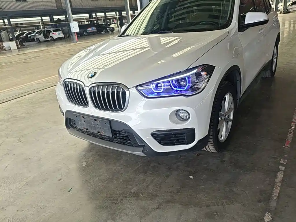 BMW X1 — фото 24