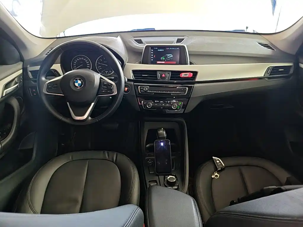 BMW X1 — фото 10