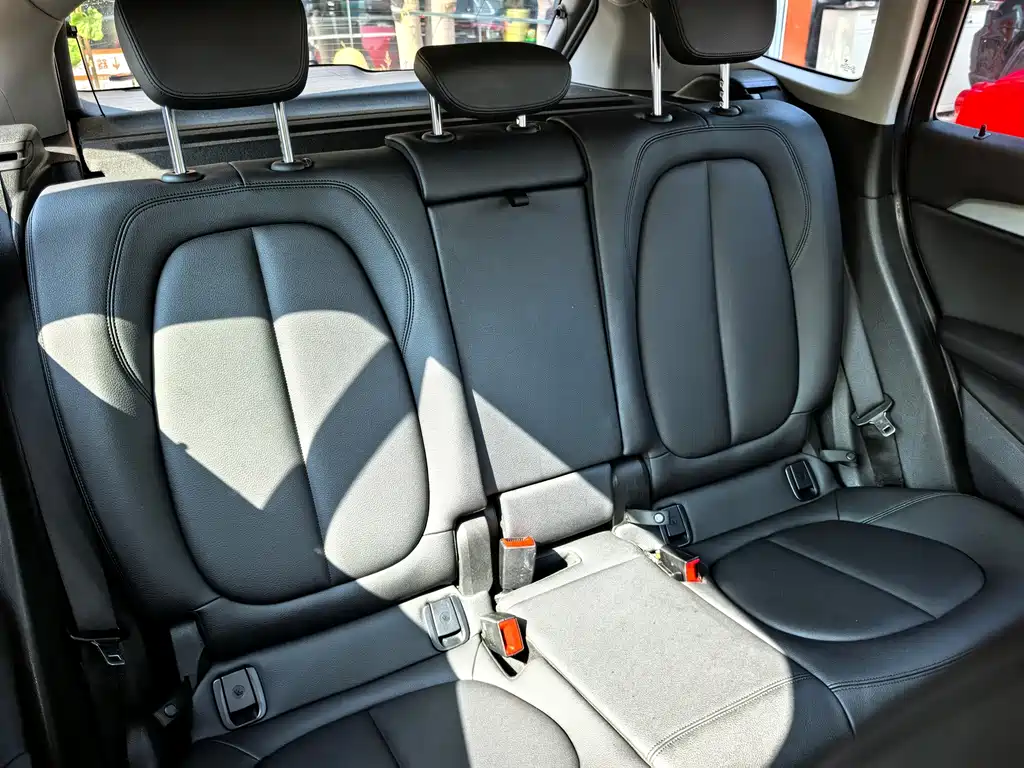 BMW X1 — фото 10