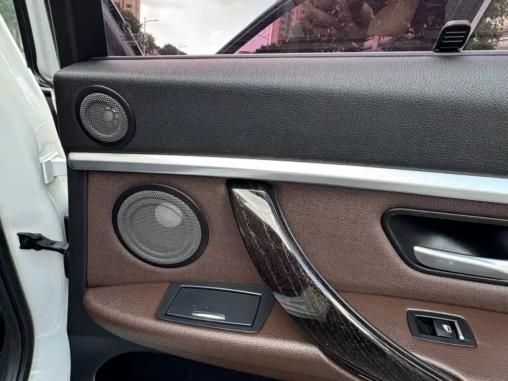 BMW 3 Series — фото 11
