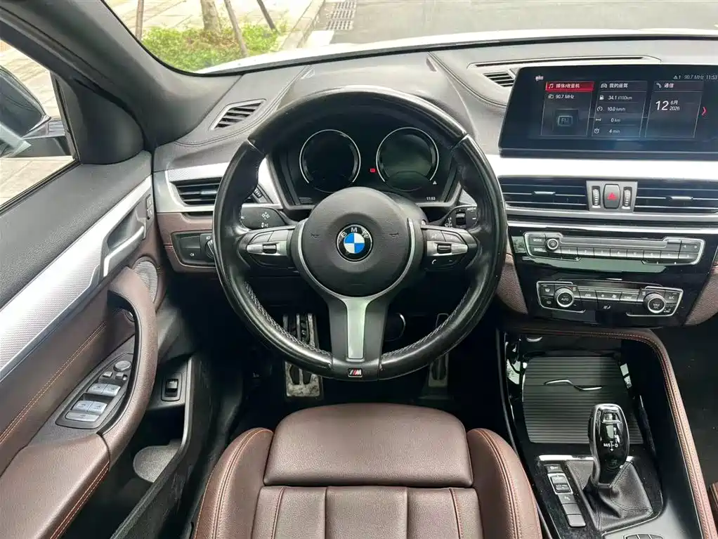 BMW X2 — фото 8