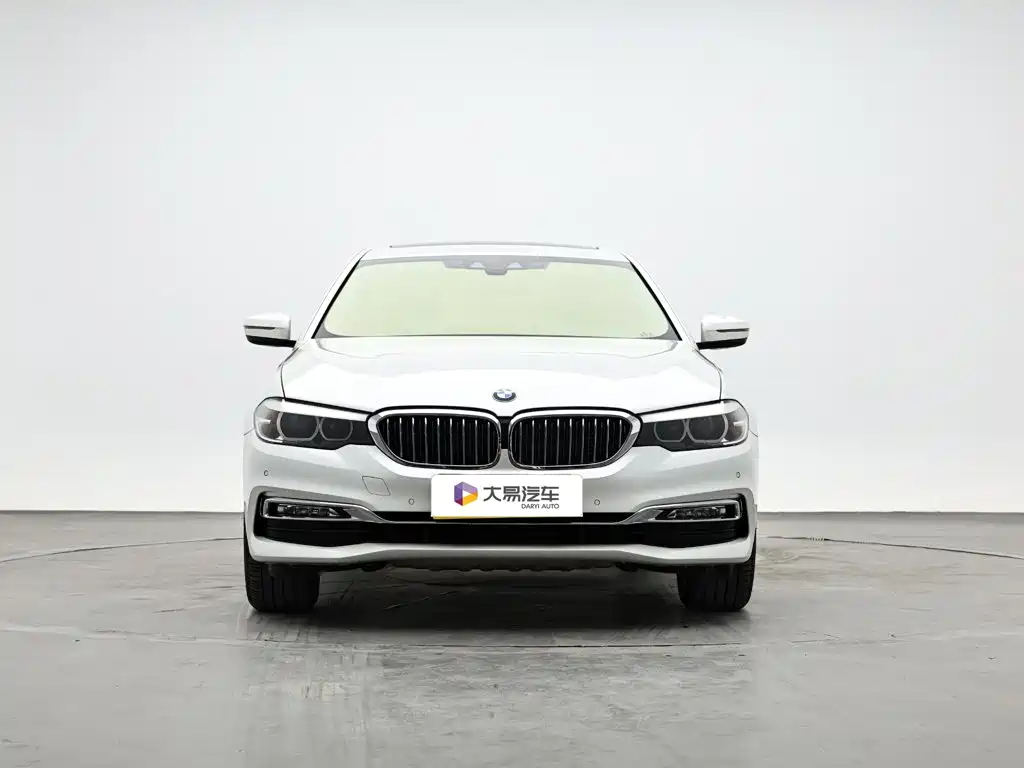 BMW 5 Series New Energy — фото 2