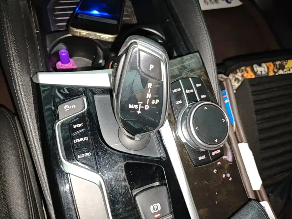 BMW 5 Series — фото 14