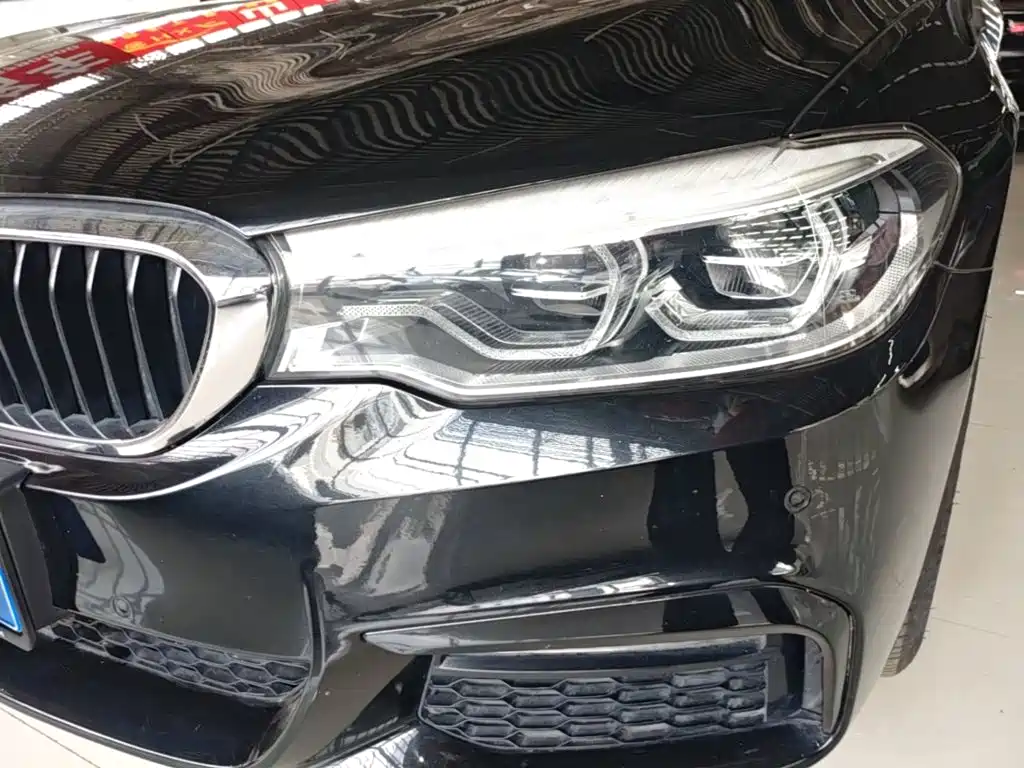 BMW 5 Series — фото 24