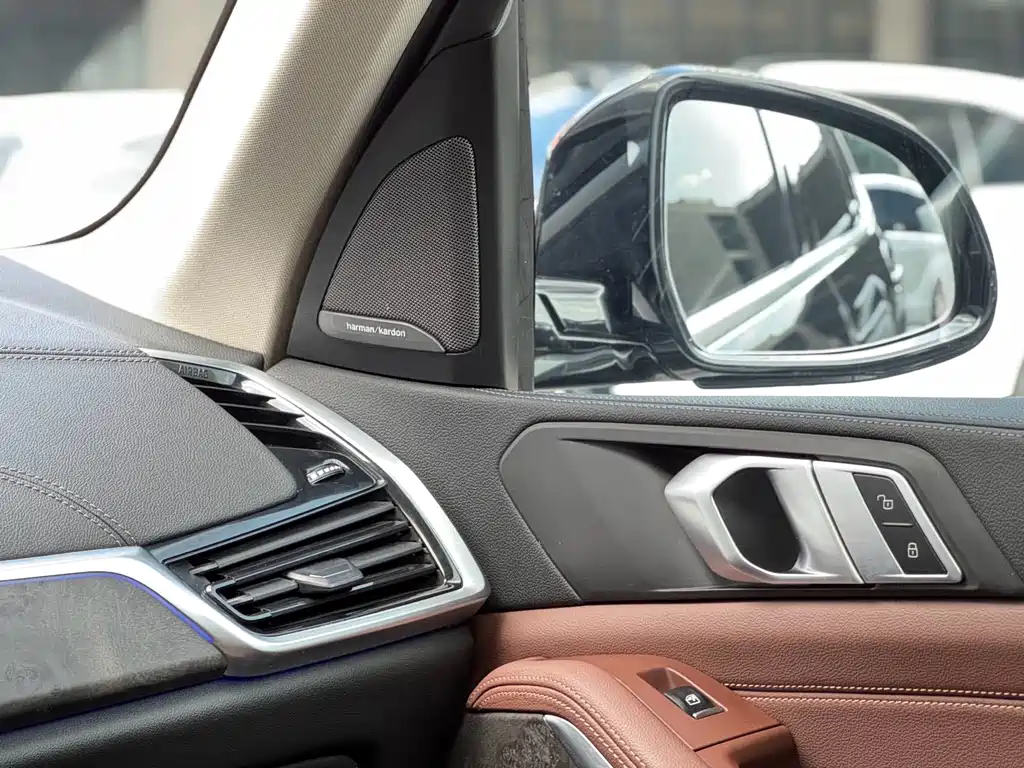 BMW X5 (Import) — фото 17