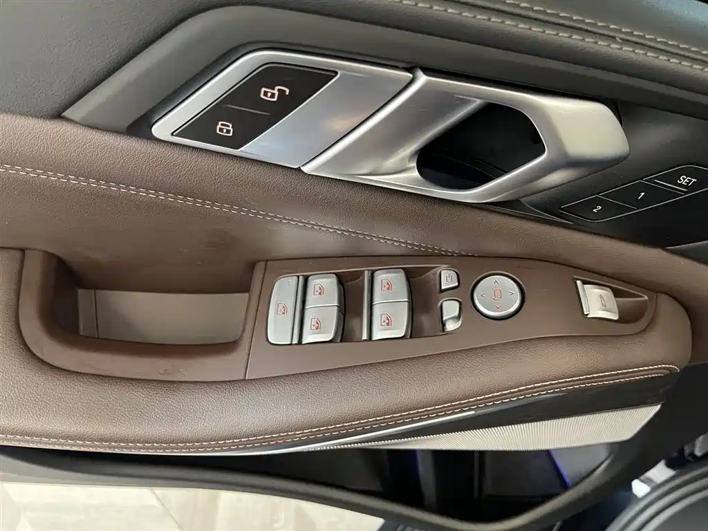 BMW X5 — фото 25