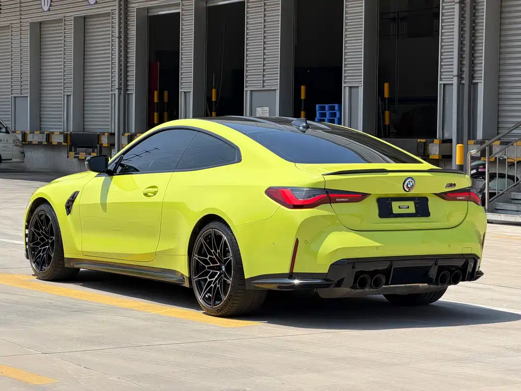BMW M4 — фото 4