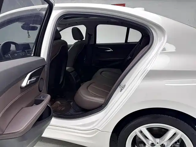 BMW 1 Series — фото 14