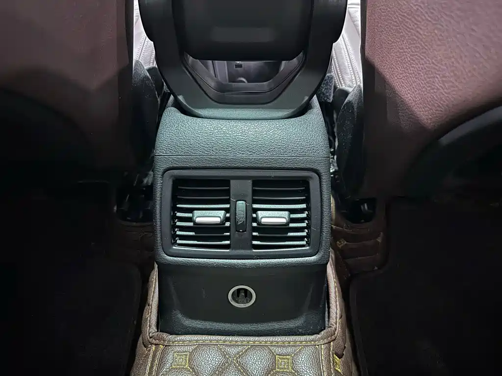 BMW X1 — фото 13