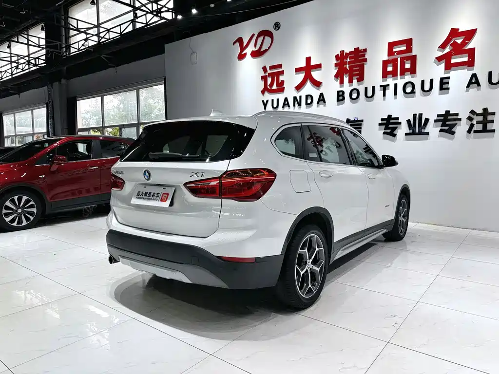 BMW X1 — фото 17