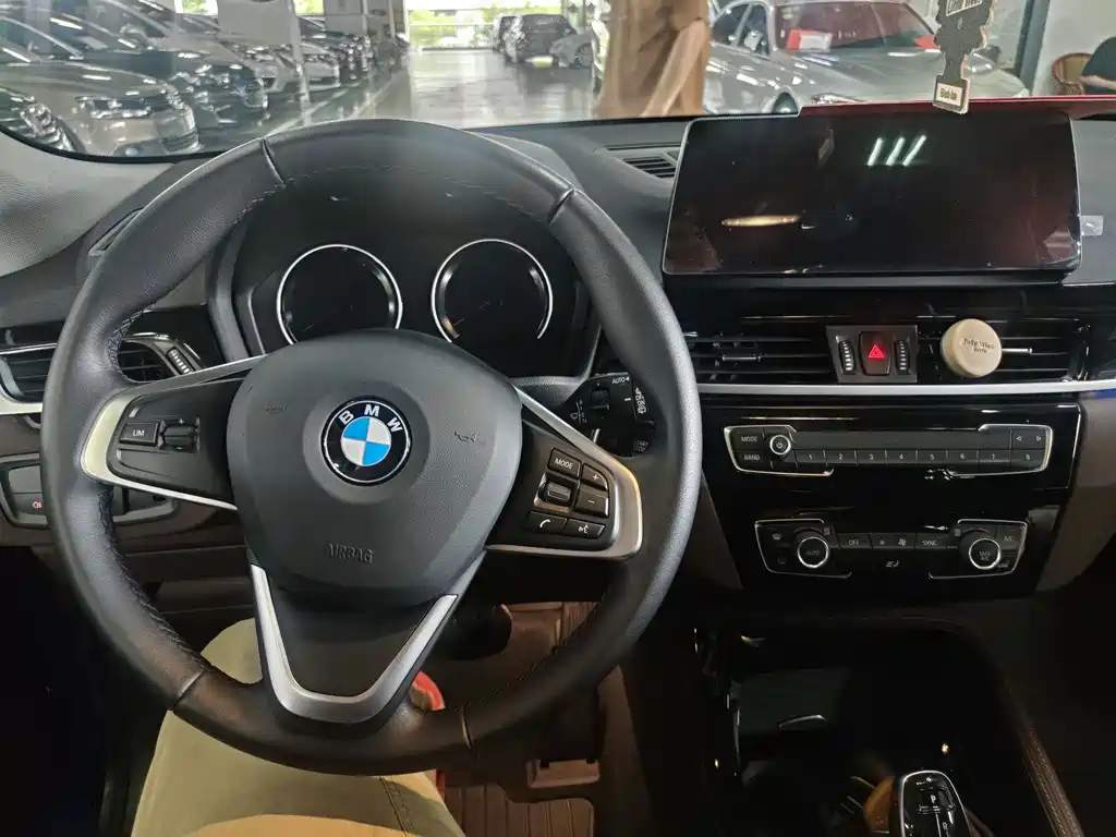 BMW X2 — фото 9