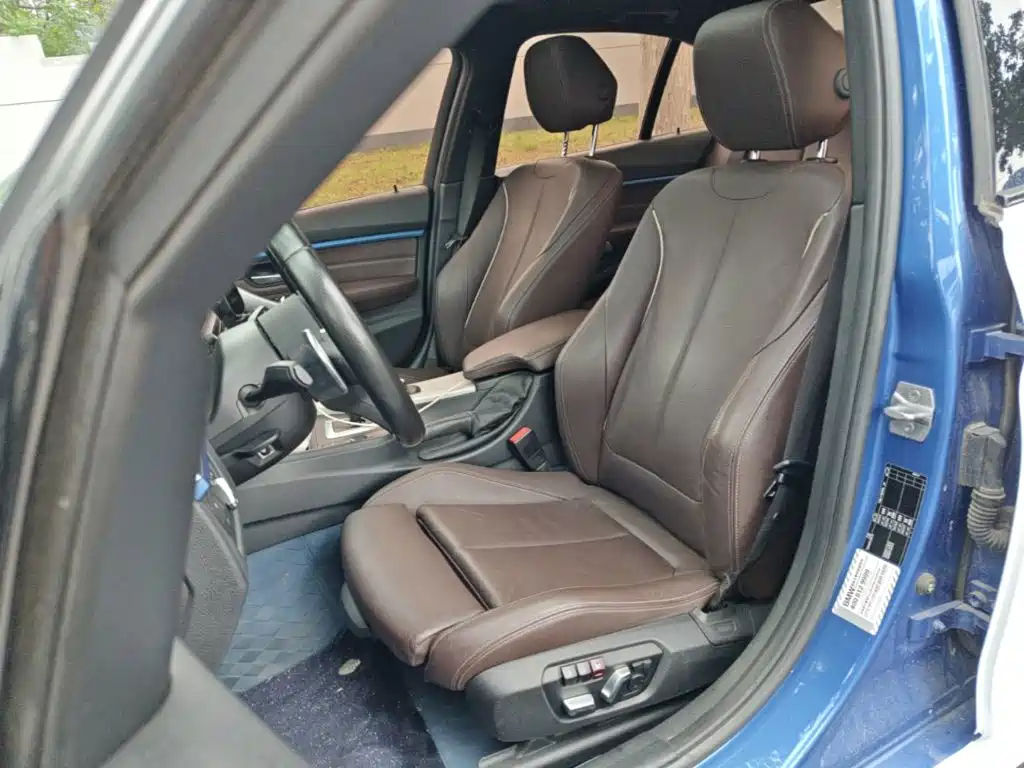 BMW 3 Series — фото 15