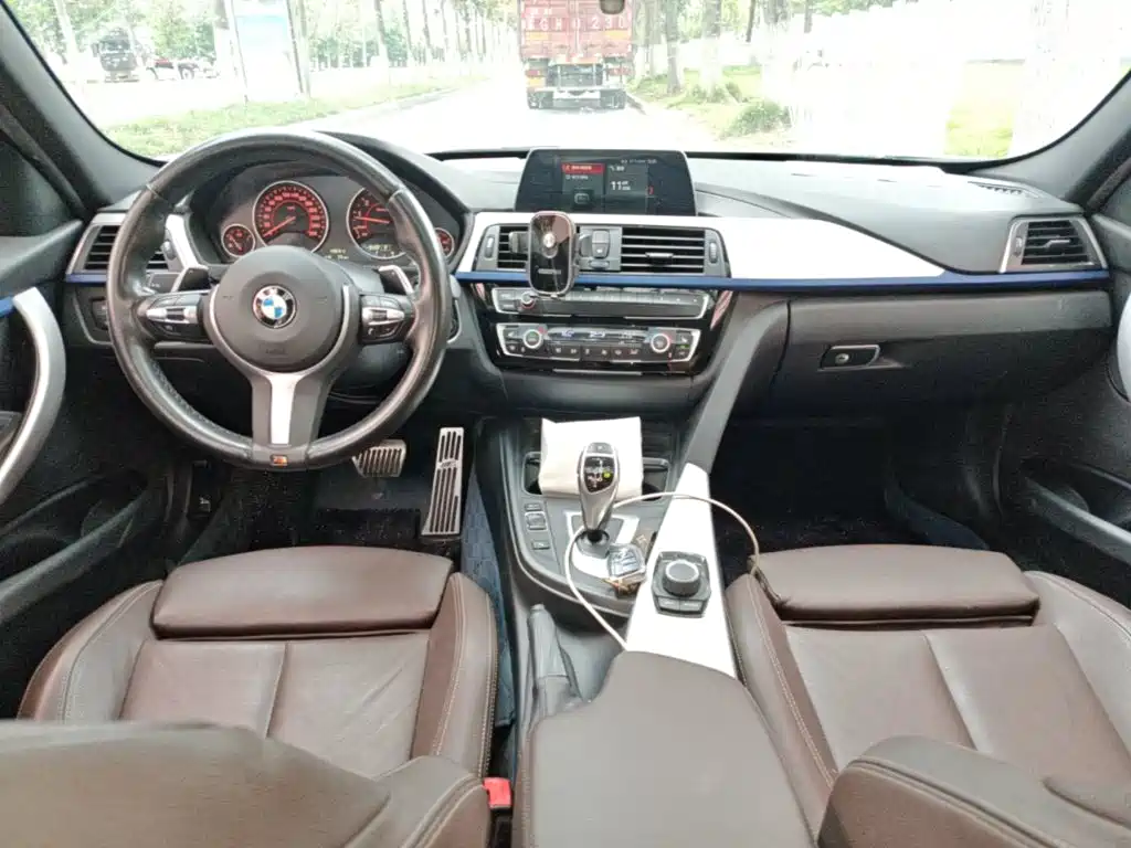BMW 3 Series — фото 10