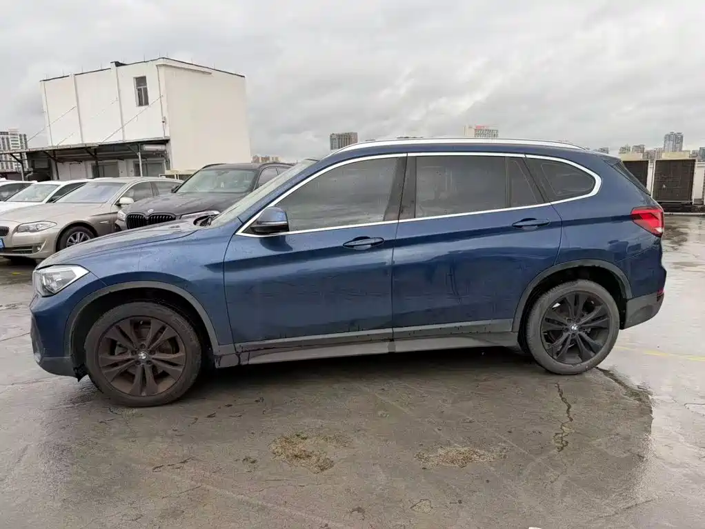BMW X1 — фото 2