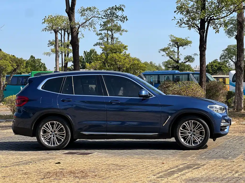 BMW X3 — фото 14