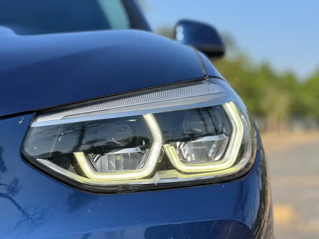 BMW X3 — фото 15