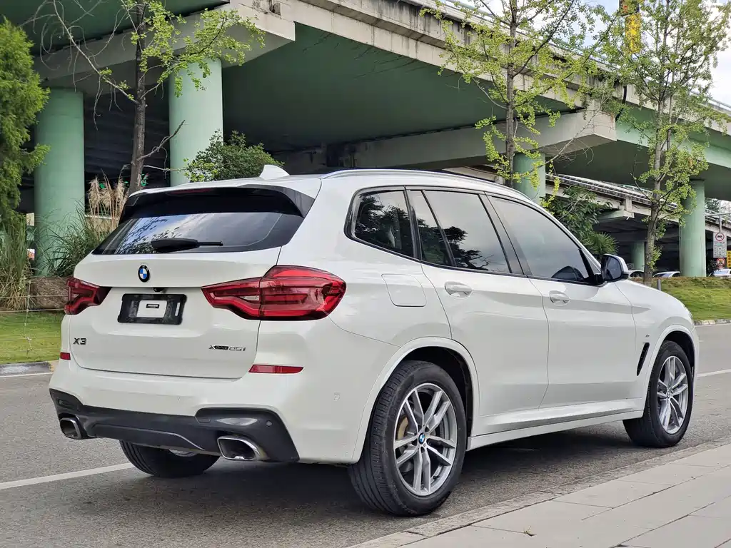 BMW X3 — фото 5