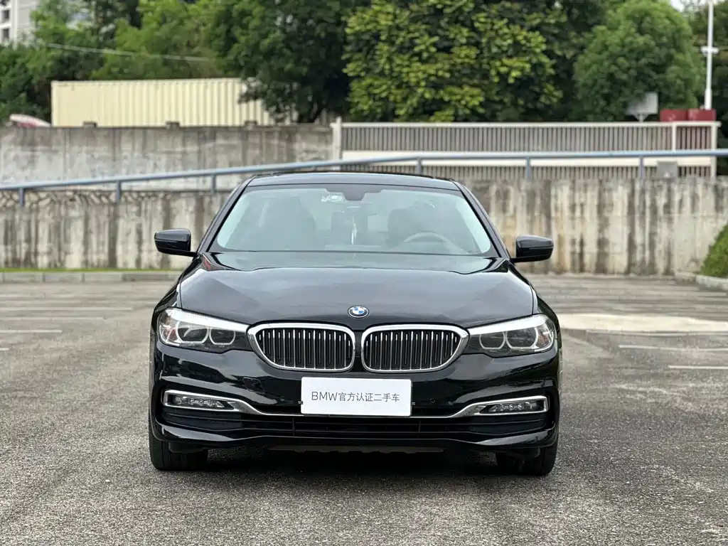 BMW 5 Series — фото 3