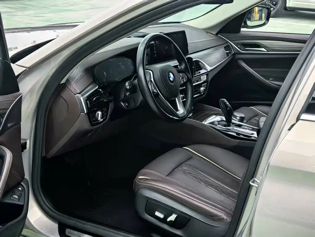 BMW 5 Series New Energy — фото 4