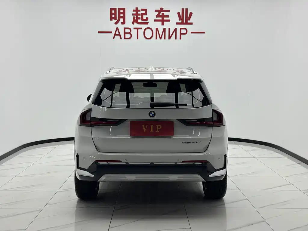 BMW X1 — фото 10