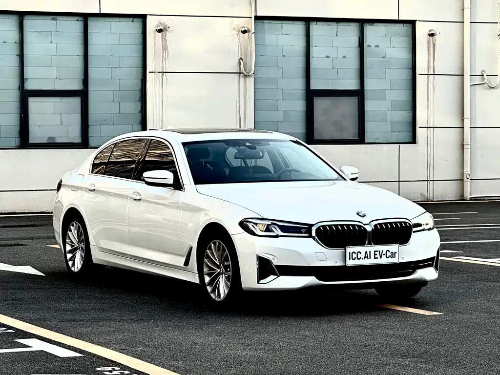 BMW 5 Series — фото 3