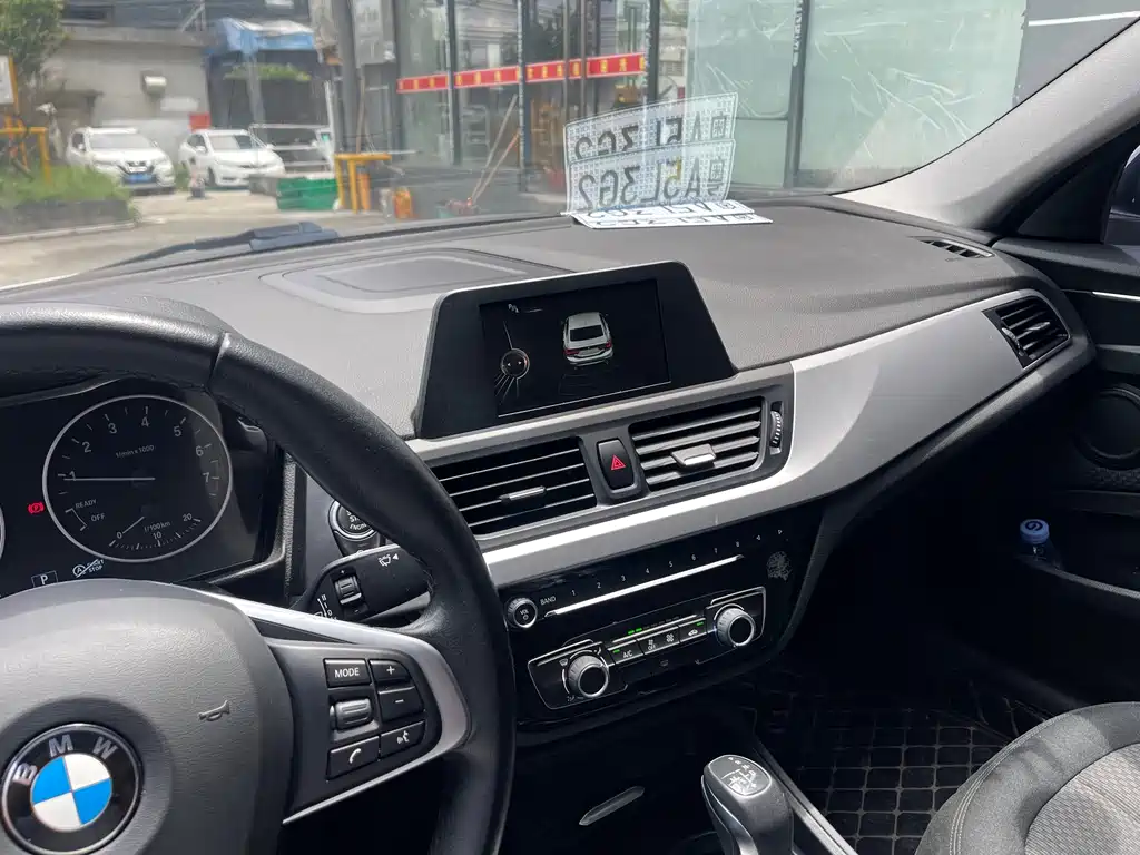 BMW 1 Series — фото 11