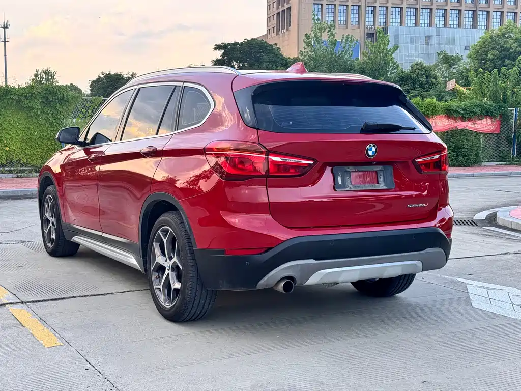 BMW X1 — фото 7