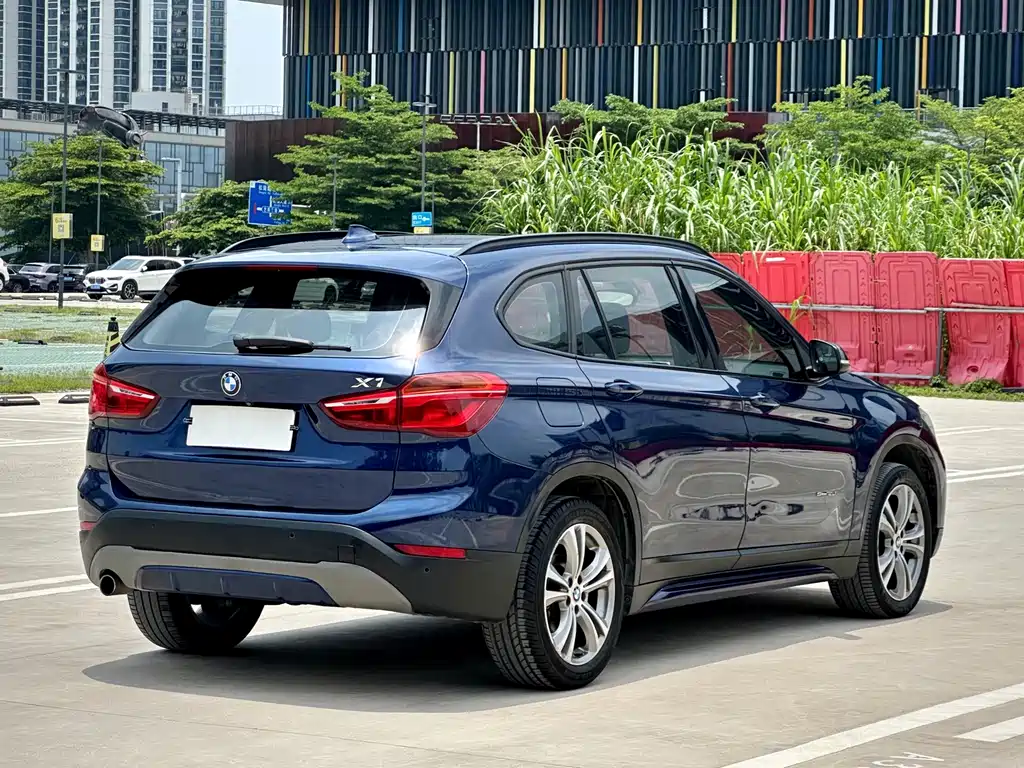 BMW X1 — фото 4