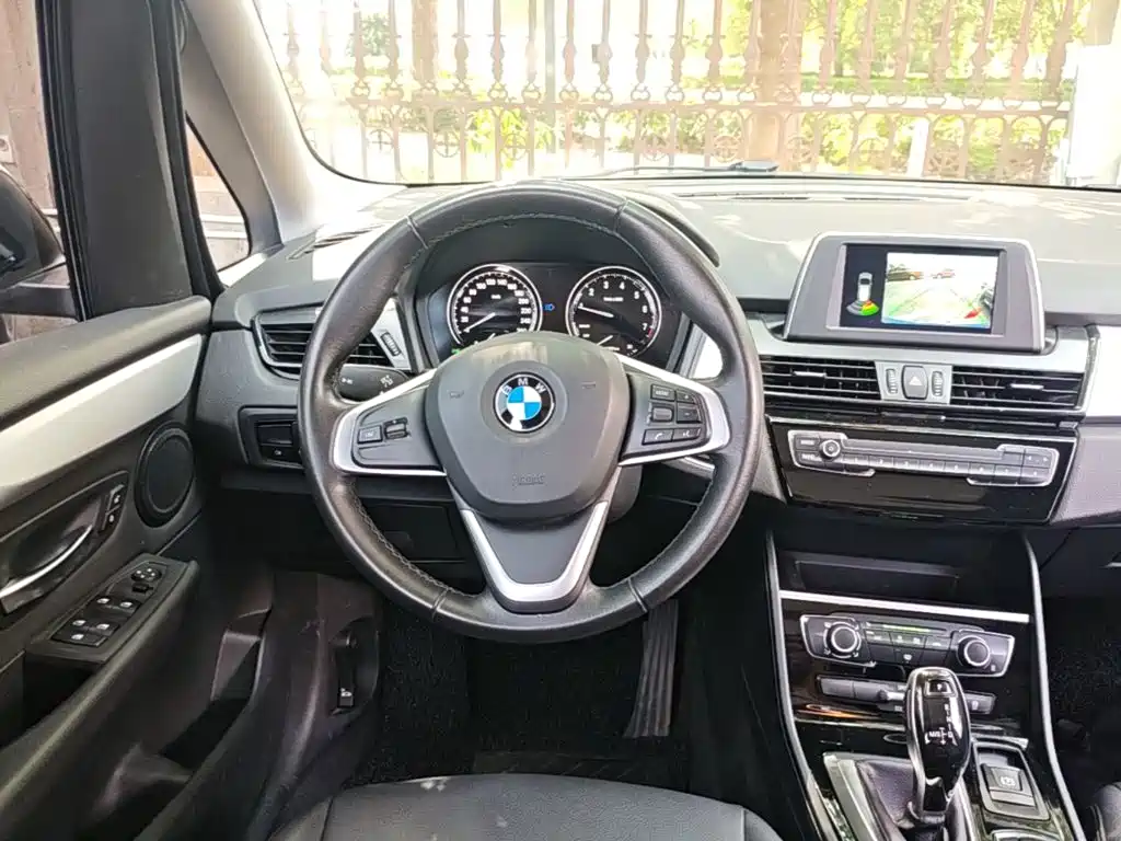 BMW 2 Series Gran Tourer — фото 11