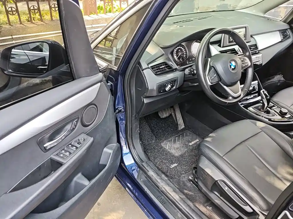 BMW 2 Series Gran Tourer — фото 16