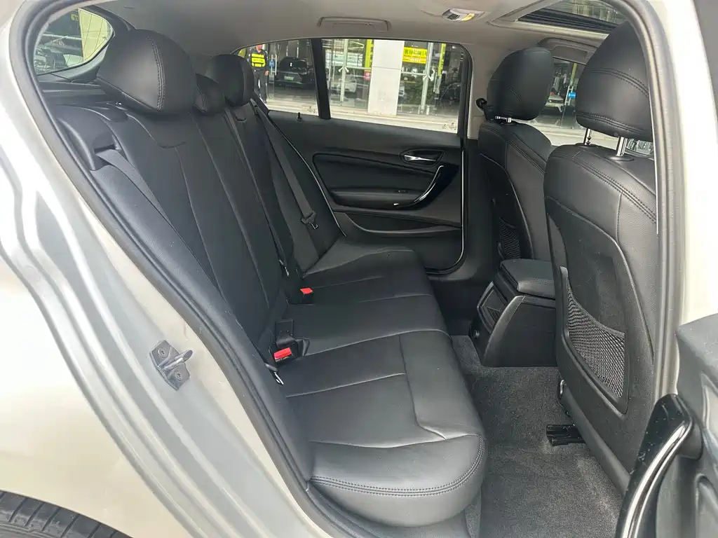 BMW 1 Series (Import) — фото 15
