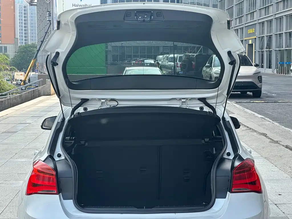 BMW 1 Series (Import) — фото 23