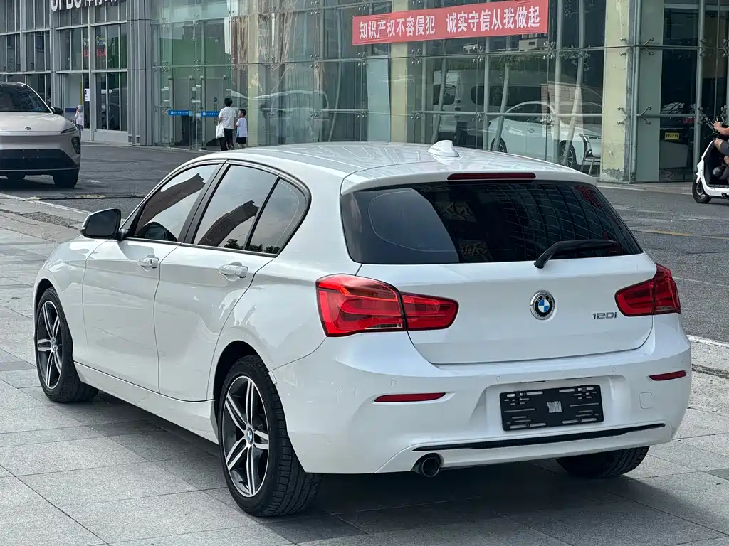 BMW 1 Series (Import) — фото 4