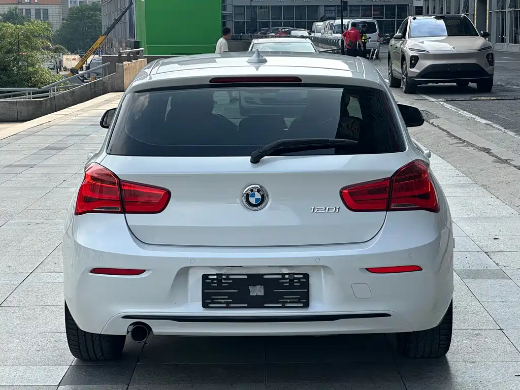 BMW 1 Series (Import) — фото 5