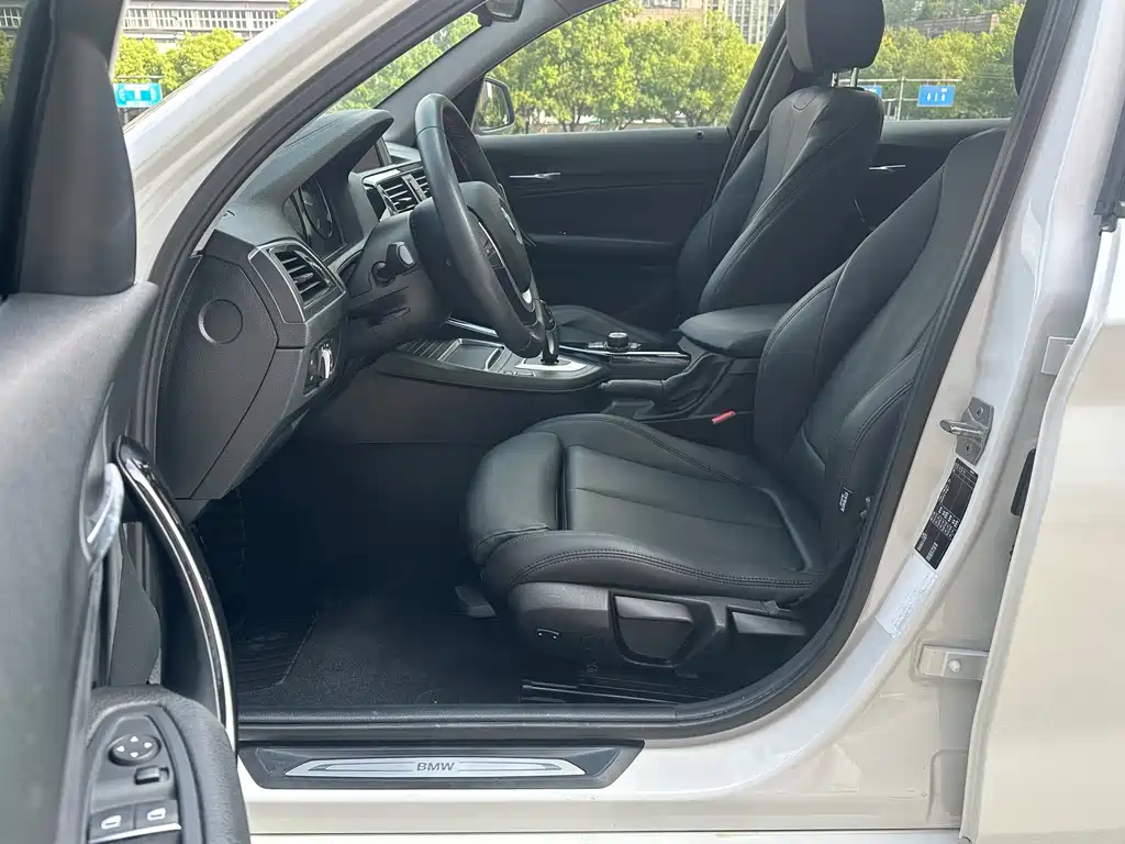 BMW 1 Series (Import) — фото 10