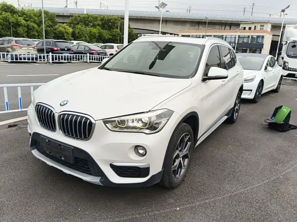 BMW X1 — фото 2