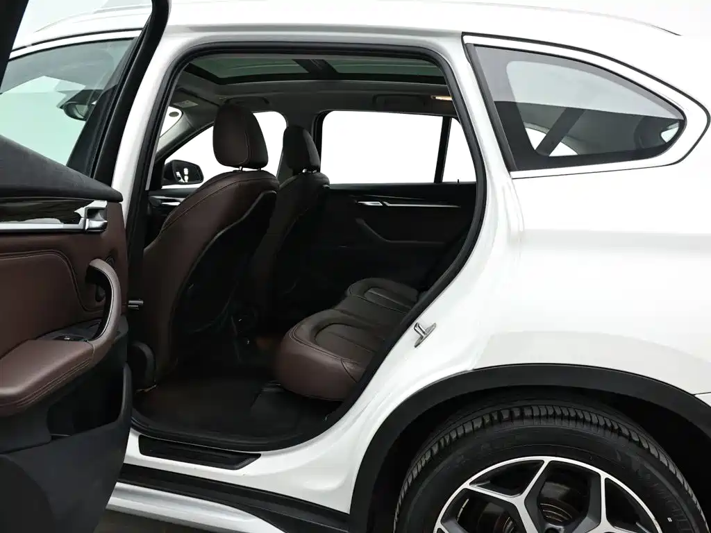 BMW X1 New Energy — фото 14