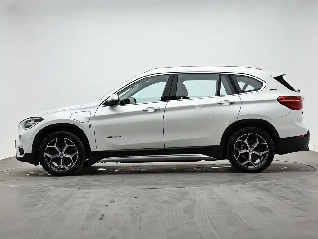 BMW X1 New Energy — фото 6