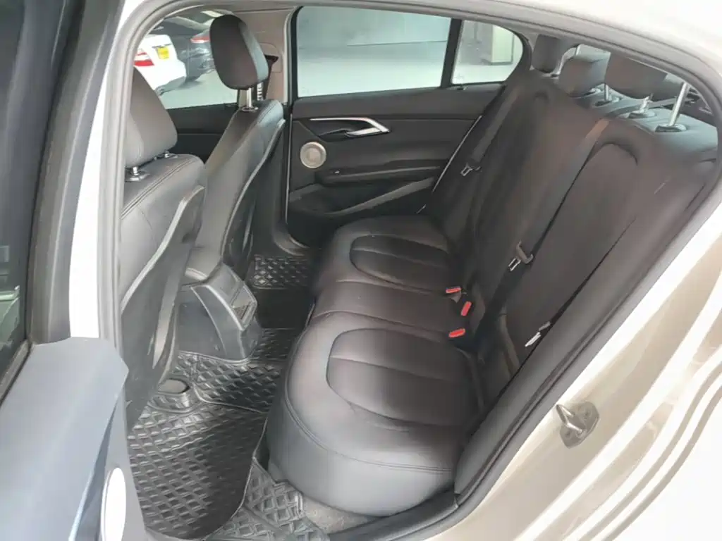 BMW 1 Series — фото 17