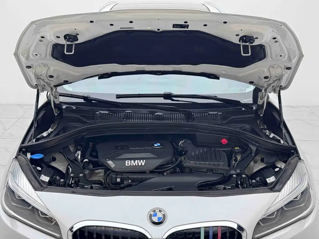 BMW 2 Series Active Tourer — фото 5