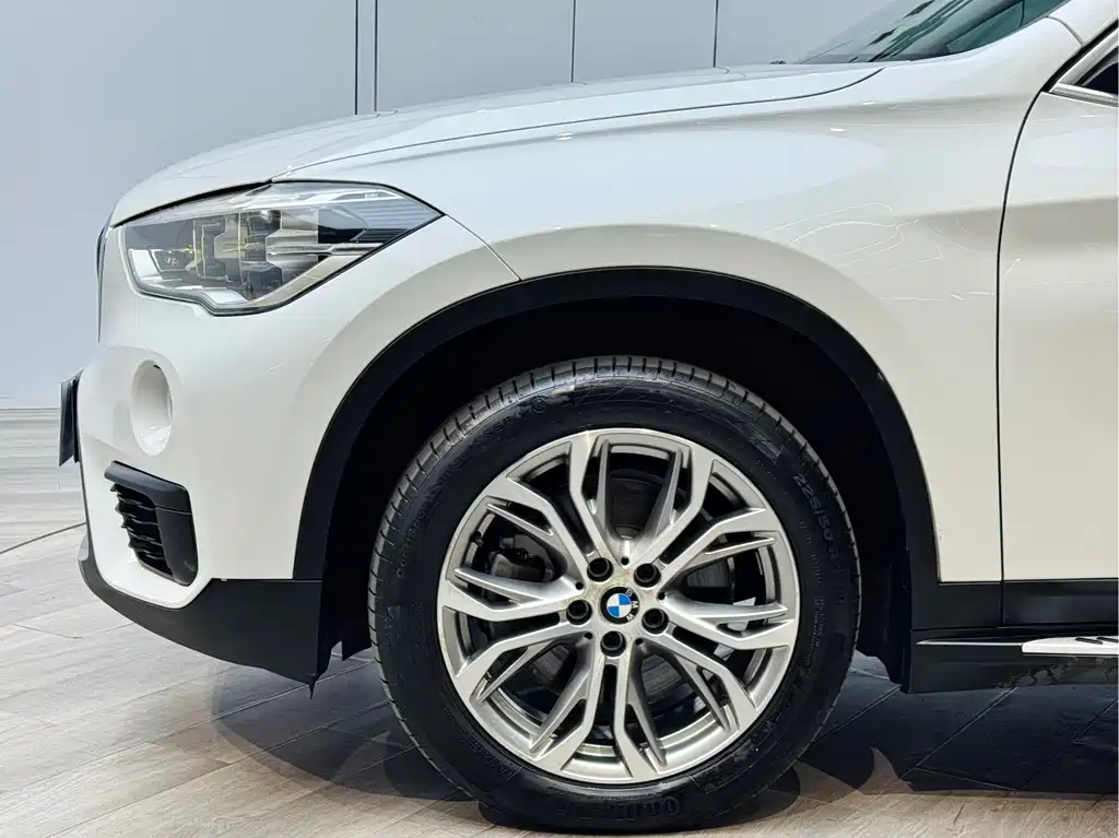 BMW X1 — фото 28